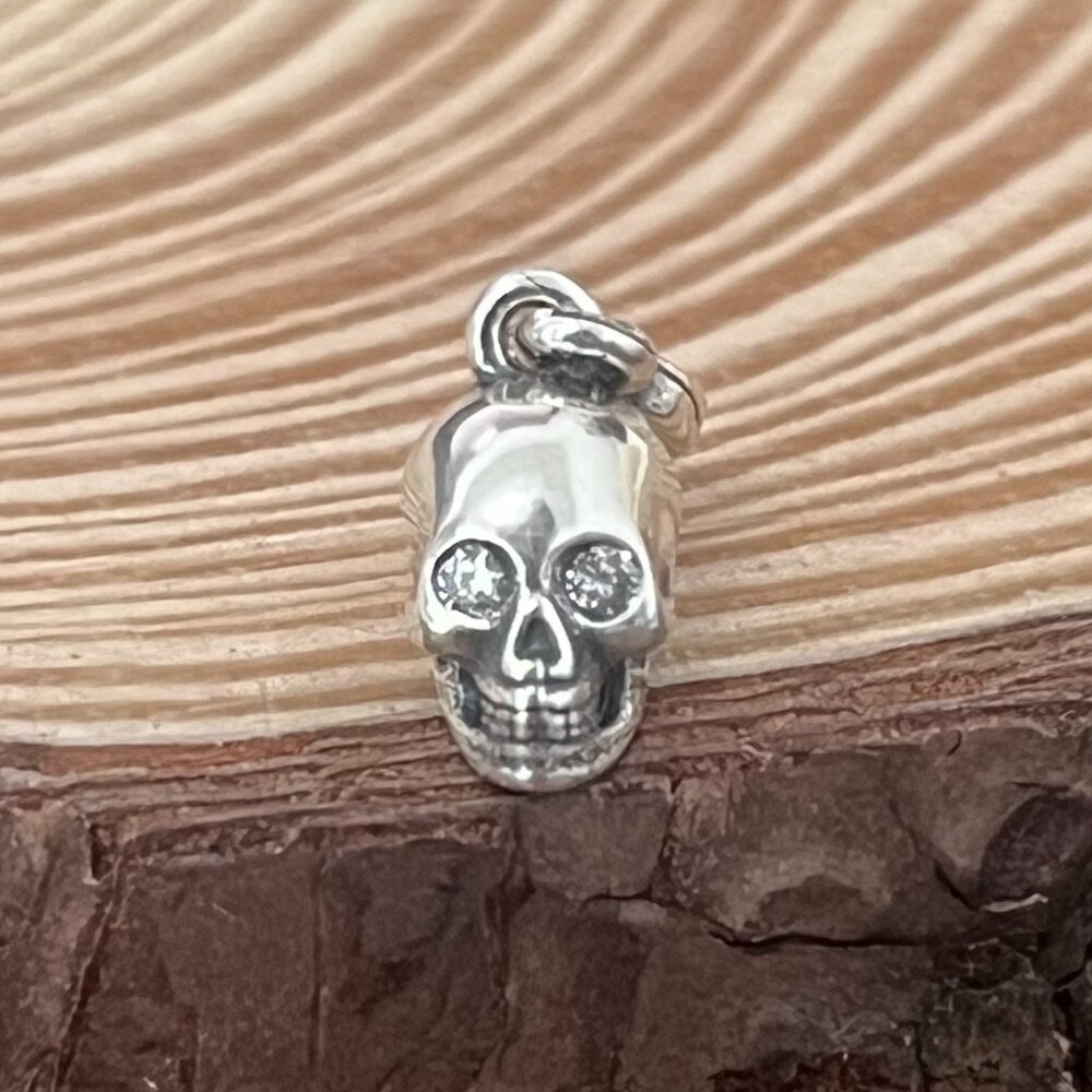 Pandora ME Skull Mini Dangle